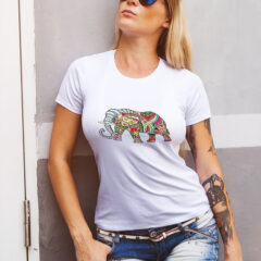Γυναικείο μπλουζάκι με στάμπα/Tribal elephant,λευκό μπλουζάκι με στάμπα,μπλουζάκι κοντομάνικο,μπλουζάκι με σχέδιο,t-shirt με σχέδιο,ελέφαντας,tribal design,geometric,elephant,colorful.