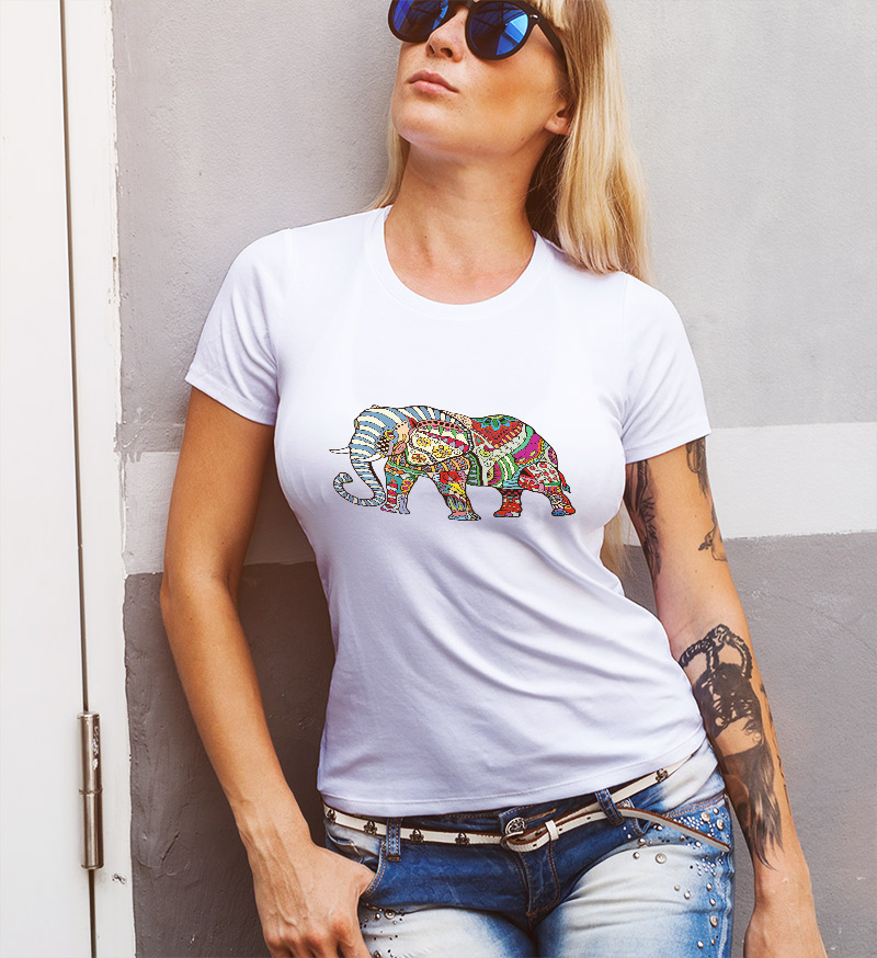 Γυναικείο μπλουζάκι με στάμπα/Tribal elephant
