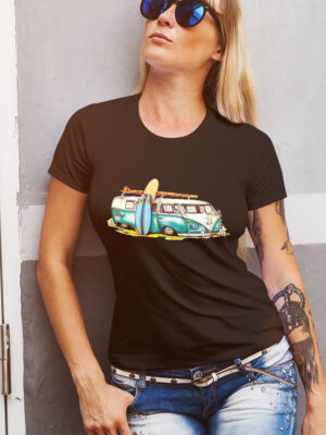 Γυναικείο μπλουζάκι με στάμπα/Βeach van, women's t-shirt with digital print,mini van,beach,surfing. μπλουζάκι κοντομάνικο με τύπωμα,βανάκι,παραλία,χαβάη,μαύρο μπλουζάκι με στάμπα,μπλουζάκι κοντομάνικο,μπλουζάκι με σχέδιο,t-shirt με σχέδιο.