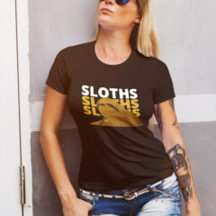 Γυναικείο μπλουζάκι με στάμπα/Sloths, t-shirt with animal print,sloth,brown,fur. μπλουζάκι κοντομάνικο με ζώα.