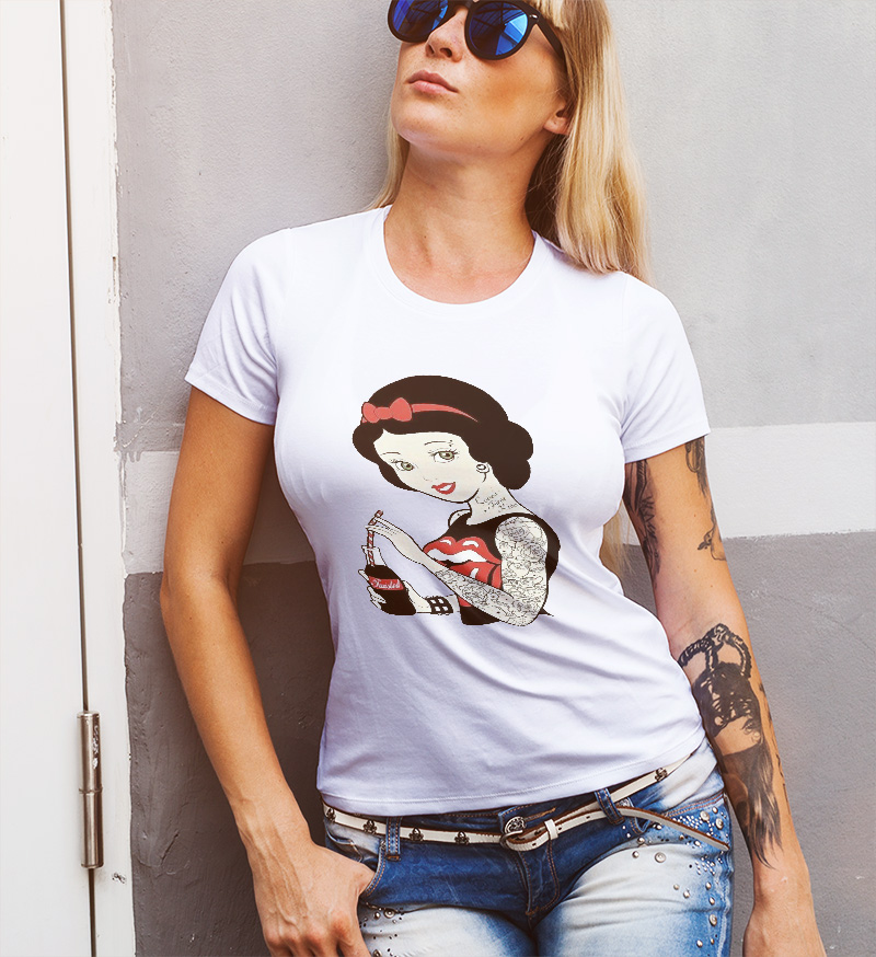 Γυναικείο μπλουζάκι με στάμπα/Tattooed Snowhite