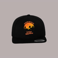 Καπέλο με σχέδιο/Mountain adventures,καπέλο με εκτύπωση,καπέλο με σχέδιο,μάυρο καπέλο,snapback hat,straight,cup,hat,black hat,printed hat,mountain,outdoors,adventures,athletic style