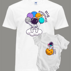 Σετ μπαμπάς-γιός/Astronauts,μπλουζάκι με τύπωμα,λευκό μπλουζάκι με στάμπα,μπλουζάκι κοντομάνικο,μπλουζάκι με σχέδιο,t-shirt με σχέδιο,ανδρικό t-shirt,βαμβακερό μπλουζάκι.